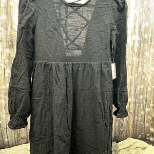 Women’s Painted Threads Black Long-Sleeve Textured Tie Back Dress Size Small NWT